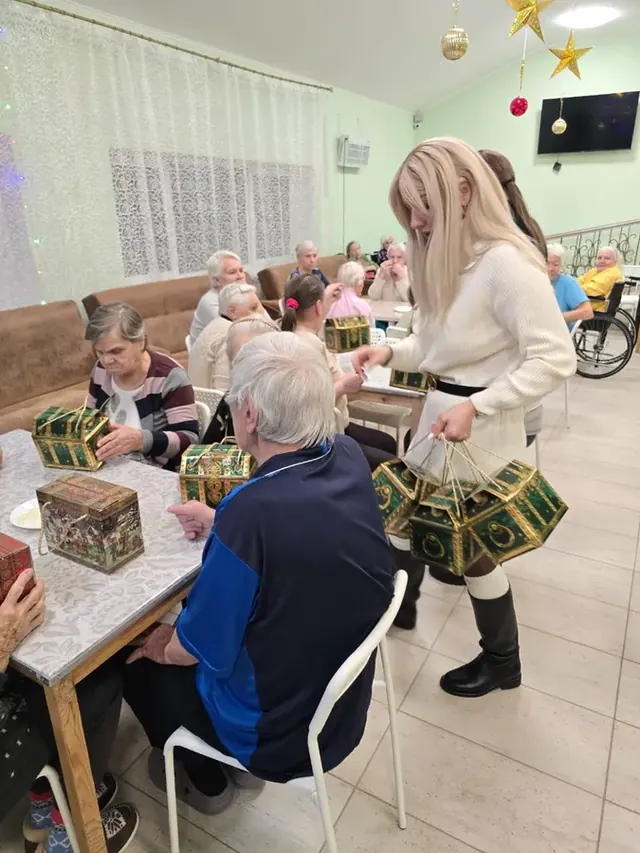 Поздравление подопечных «Тепло и уют» с праздниками