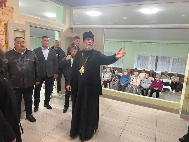 Митрополит Владимир посетил пансионат «Тепло и уют» - фото 10