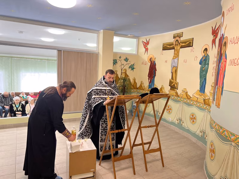Таинство Соборования в пансионате «Тепло и уют» - фото 2