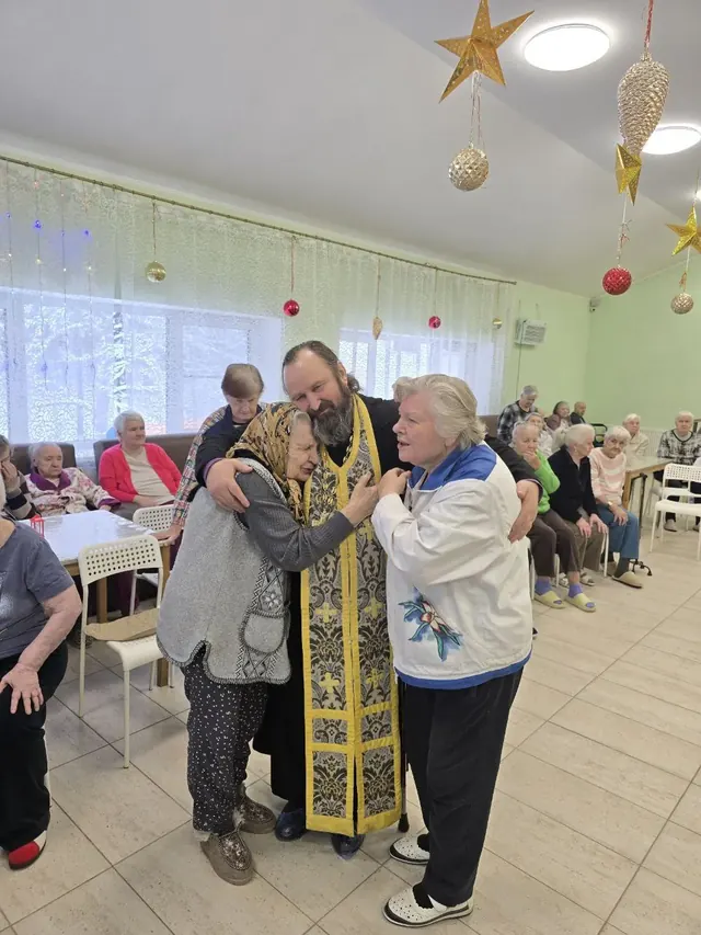 «Тепло и уют»: поздравления с Новым годом и Рождеством