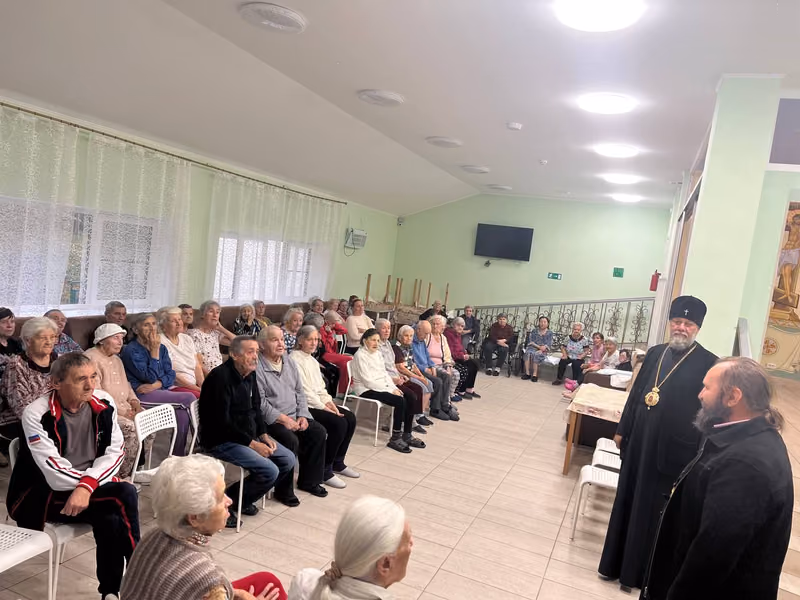 Митрополит Владимир посетил пансионат «Тепло и уют» - фото 12