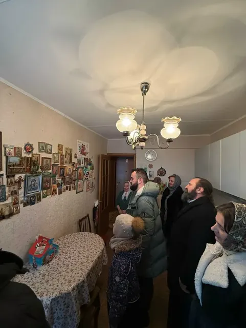 Поздравление прихожан на дому с Рождеством Христовым - фото 3