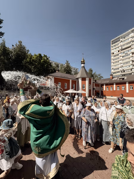 Настоятель Патриаршего Подворья митрополит Кишиневский и всея… - фото 12