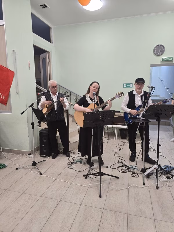 Клирик храма посетил подшефный пансионат «Тепло и уют» - фото 4
