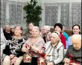 Поздравление подопечных «Тепло и уют» с праздниками - фото 4