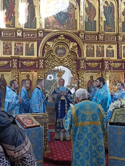 Покров Пресвятой Богородицы: Литургия митрополита Владимира - фото 6