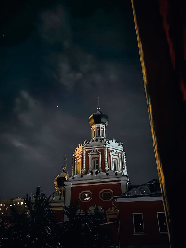 Ночная Литургия накануне выходных, евхаристический пост