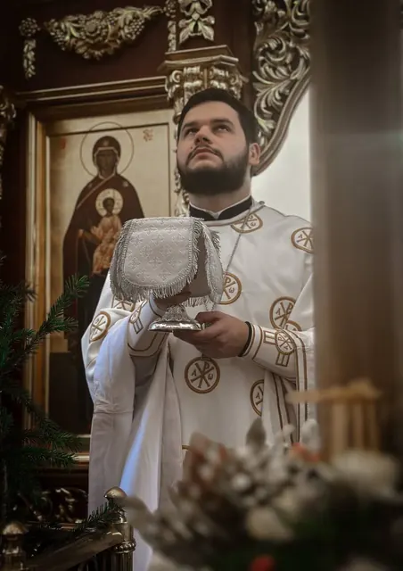 В Рождественский сочельник совершено Богослужение - фото 11
