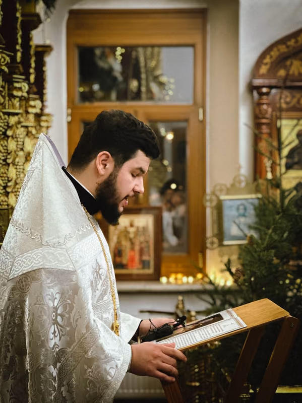 В праздник Рождества Христова совершено Богослужение - фото 3