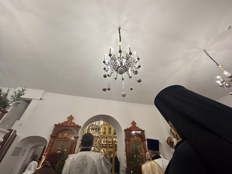 В праздник Рождества Христова совершено Богослужение - фото 5
