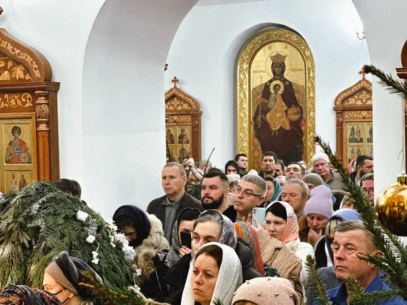 В праздник Рождества Христова совершено Богослужение - фото 8