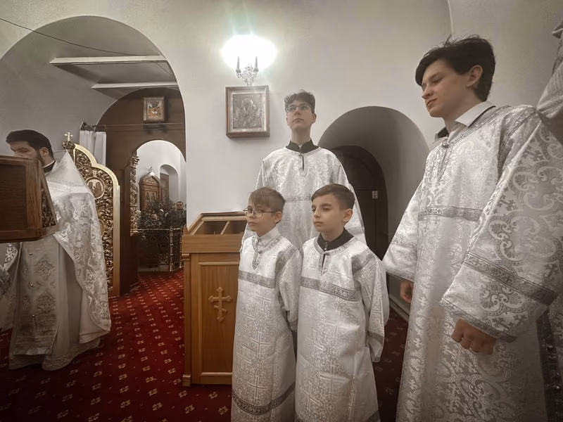 В праздник Рождества Христова совершено Богослужение - фото 17
