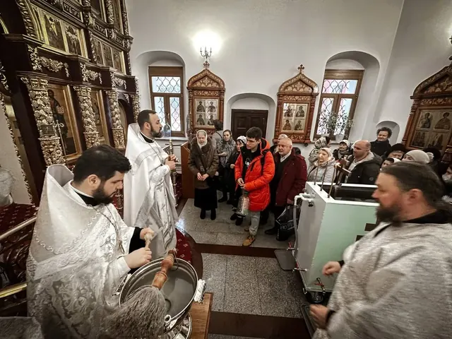 В Крещенский сочельник совершено Богослужение - фото 8
