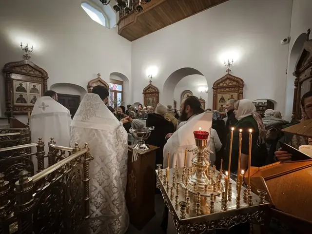 В Крещенский сочельник совершено Богослужение - фото 10