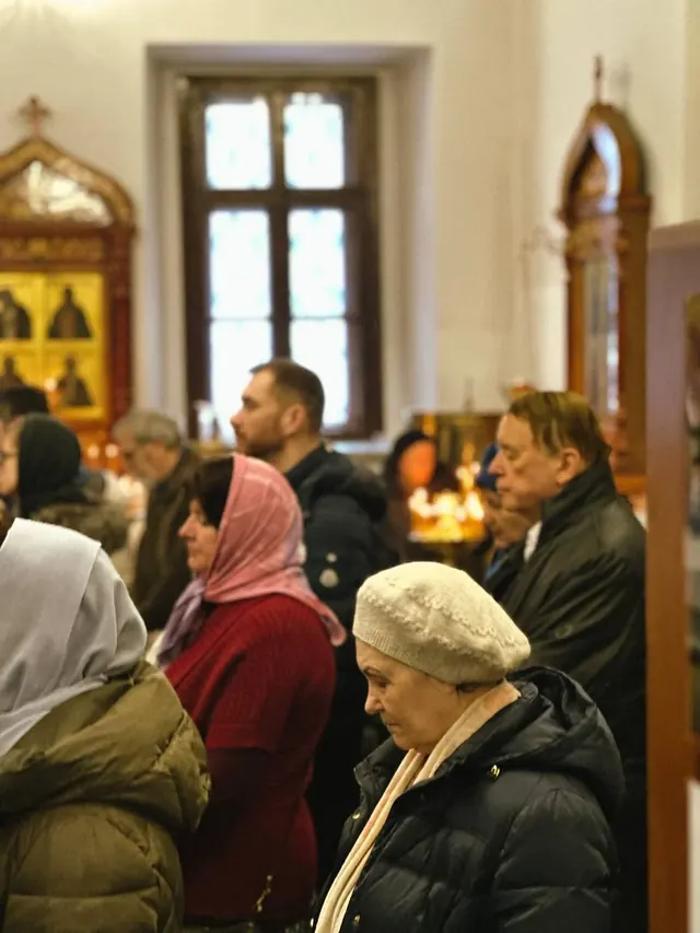 В праздник Сретения Господня совершено Богослужение