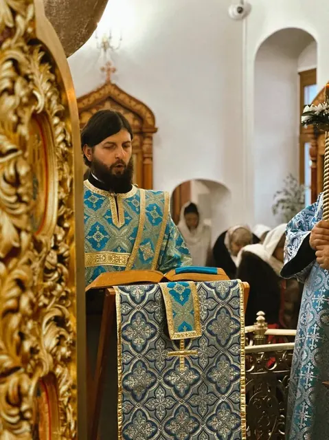 В праздник Сретения Господня совершено Богослужение - фото 4