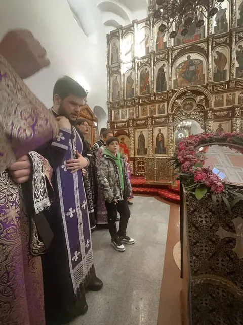 В неделю 3-ю Великого поста совершено Богослужение - фото 9