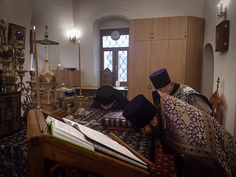 В неделю 5-ю Великого поста совершено Богослужение - фото 5