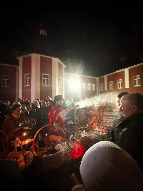 Светлое Христово Воскресение: торжественное Богослужение - фото 12
