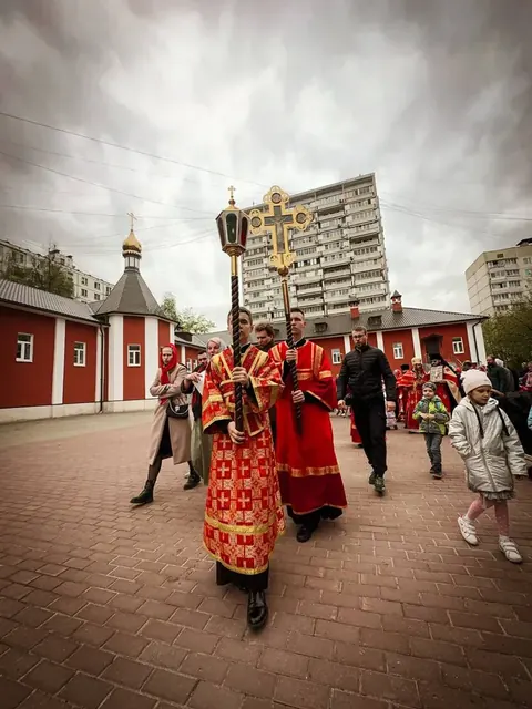 В неделю жен-мироносиц совершено Богослужение - фото 2