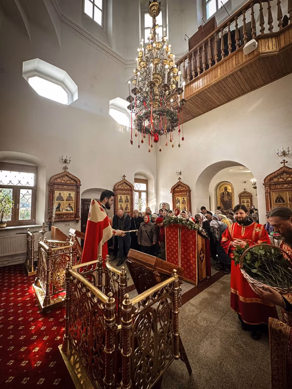 В неделю жен-мироносиц совершено Богослужение - фото 10