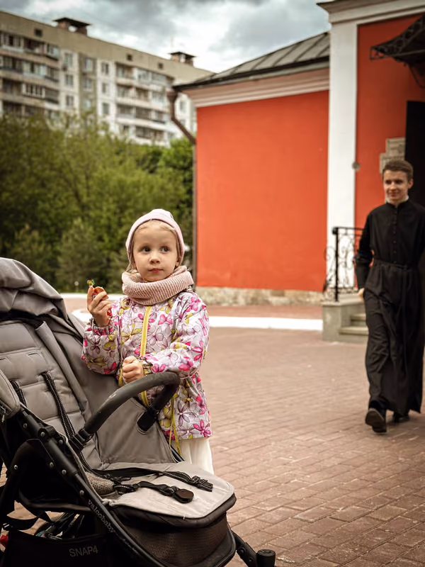В неделю 6-ю по Пасхе совершено Богослужение