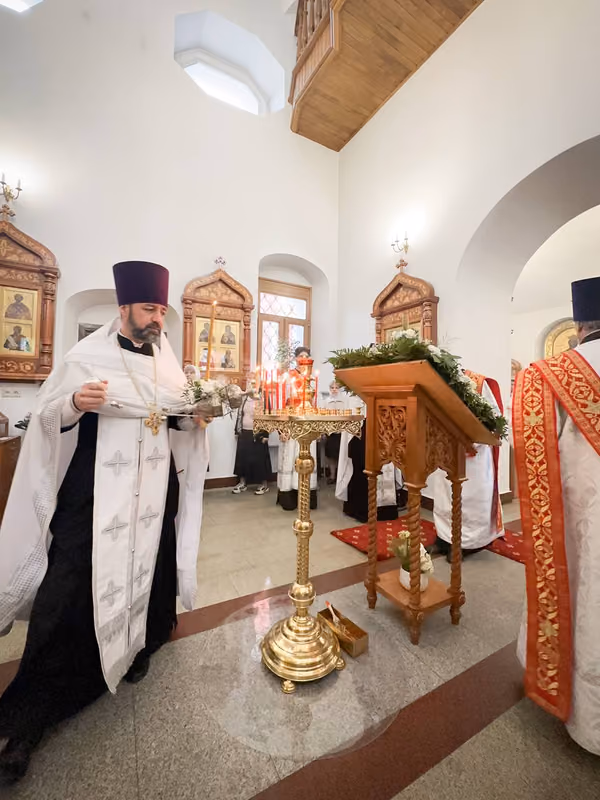 В праздник Вознесения Господня совершено Богослужение - фото 9
