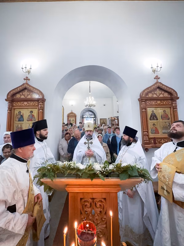 В праздник Вознесения Господня совершено Богослужение - фото 11