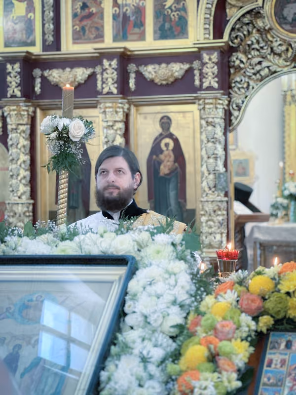 В неделю 7-ю по Пасхе совершено Богослужение