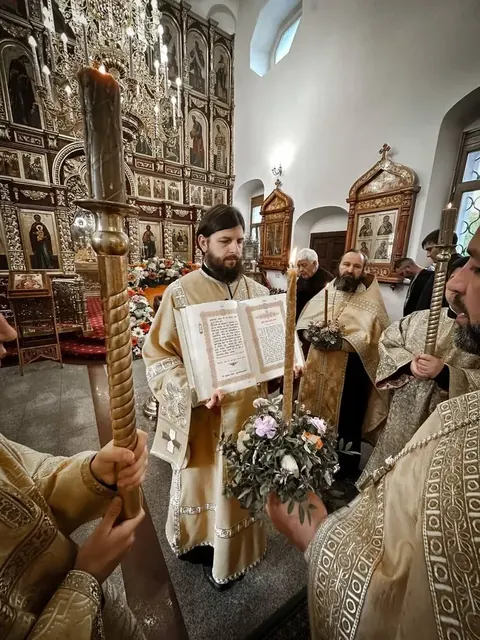 В неделю всех святых совершено Богослужение - фото 3