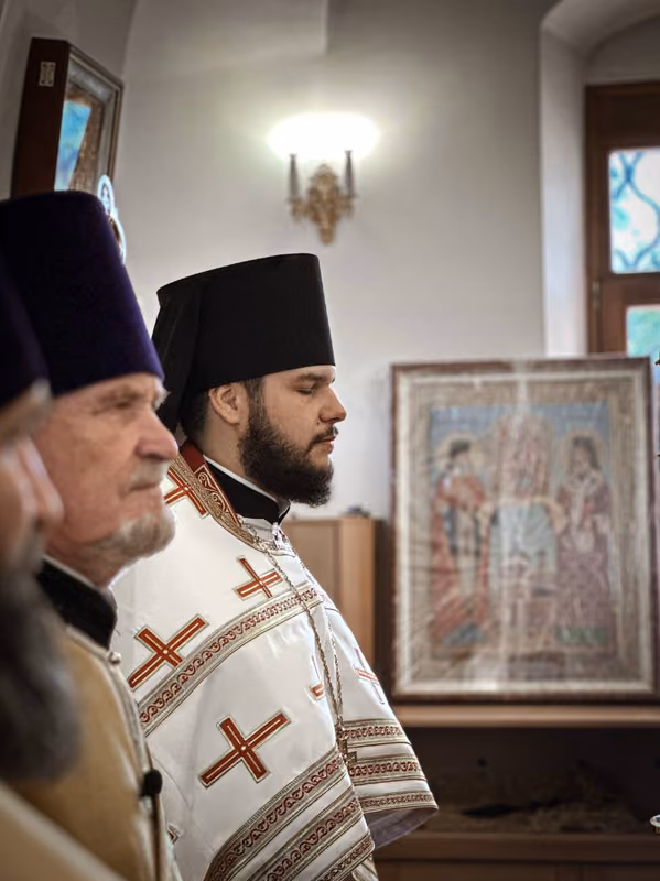 В неделю всех святых земли Русской совершено Богослужение - фото 6
