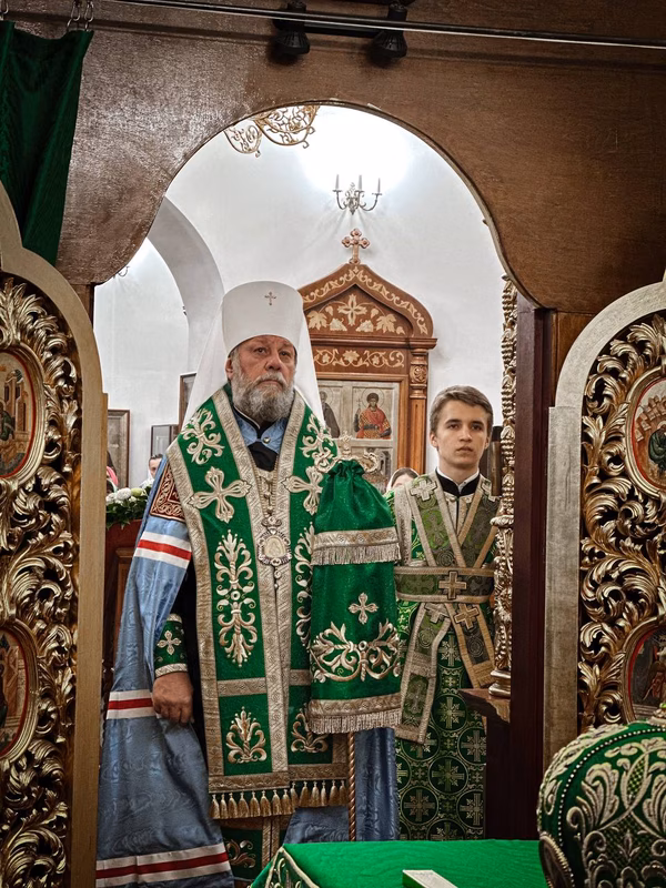 Престольный праздник: Литургия митрополита Владимира - фото 7