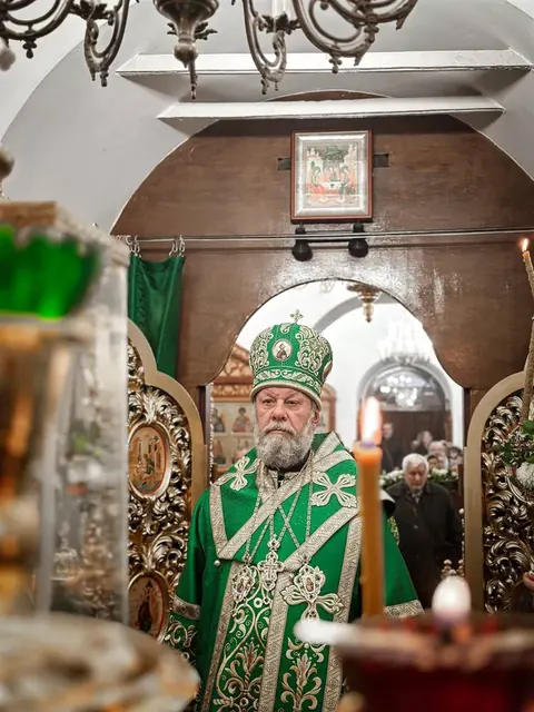Престольный праздник: Литургия митрополита Владимира - фото 13