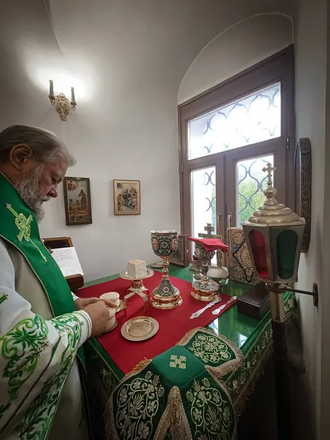 Престольный праздник: Литургия митрополита Владимира - фото 10