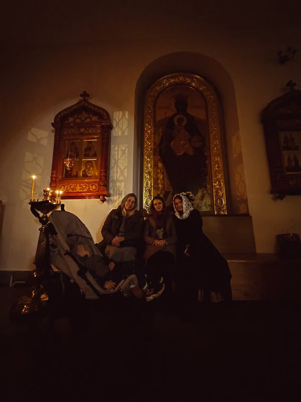 Совершена ночная Божественная Литургия