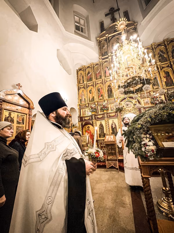 В праздник Рождества Христова совершено Богослужение - фото 3