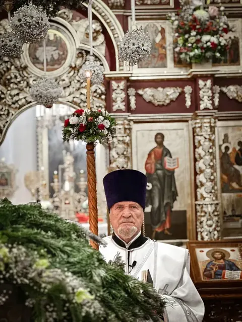 В праздник Рождества Христова совершено Богослужение - фото 5