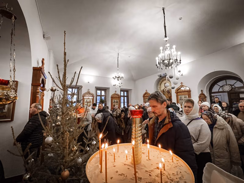 В неделю 32-ю по Пятидесятнице совершено Богослужение - фото 15