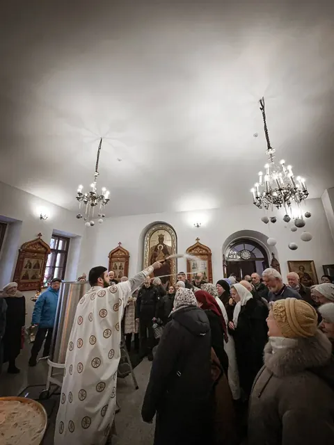 В Крещенский сочельник совершено Богослужение - фото 9