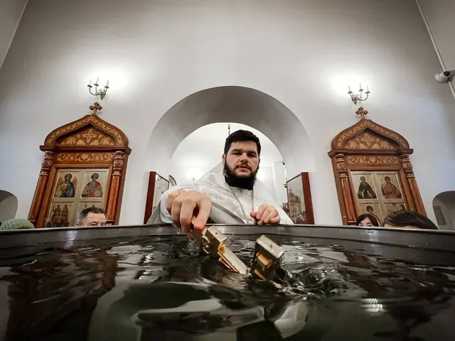 В праздник Крещения Господня совершено Богослужение - фото 13