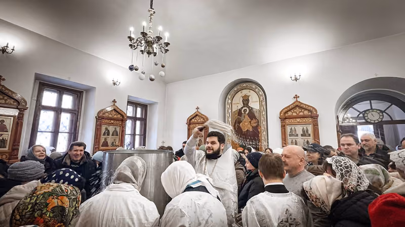 В праздник Крещения Господня совершено Богослужение - фото 16