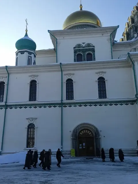 Прихожане храма посетили Ново-Иерусалимский монастырь - фото 5