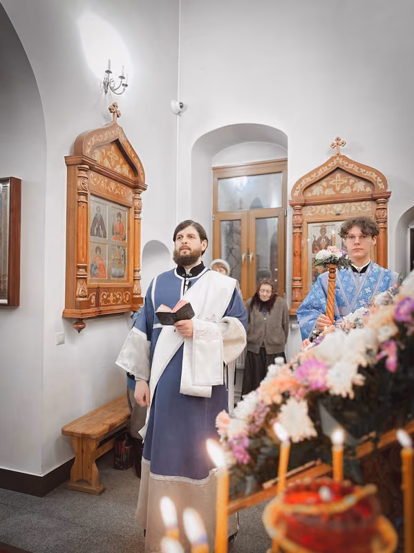 В праздник Сретения Господня совершено Богослужение - фото 3