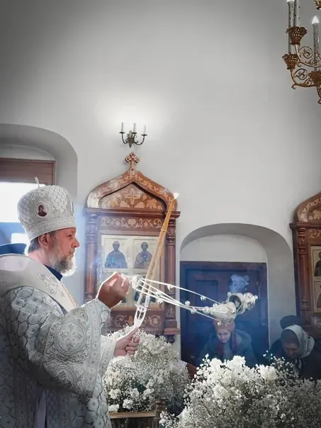 Вселенская родительская суббота: Божественная Литургия