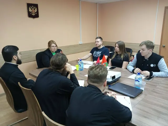Иеромонах Ефрем (Русу) на встрече с главой управы района