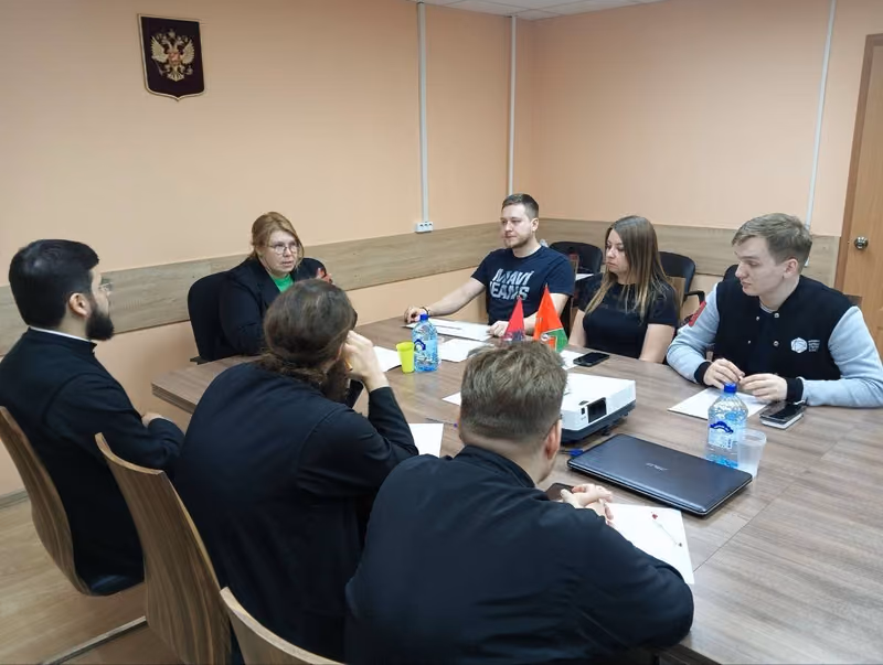 Иеромонах Ефрем (Русу) на встрече с главой управы района