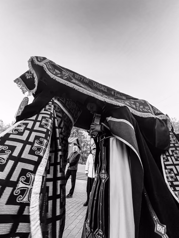 Совершена утреня с чином погребения Плащаницы - фото 4