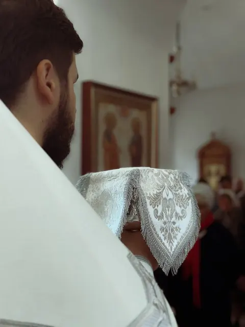 В Великую Субботу совершено торжественное Богослужение - фото 12