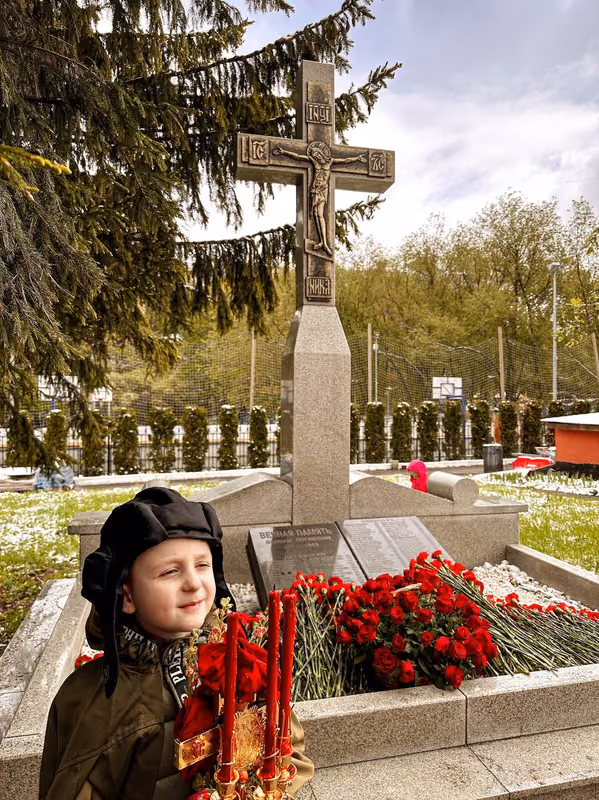 В четверг Светлой седмицы совершено Богослужение - фото 16