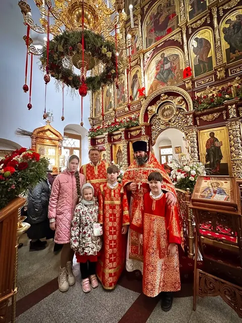 В пятницу Светлой седмицы совершено Богослужение - фото 11